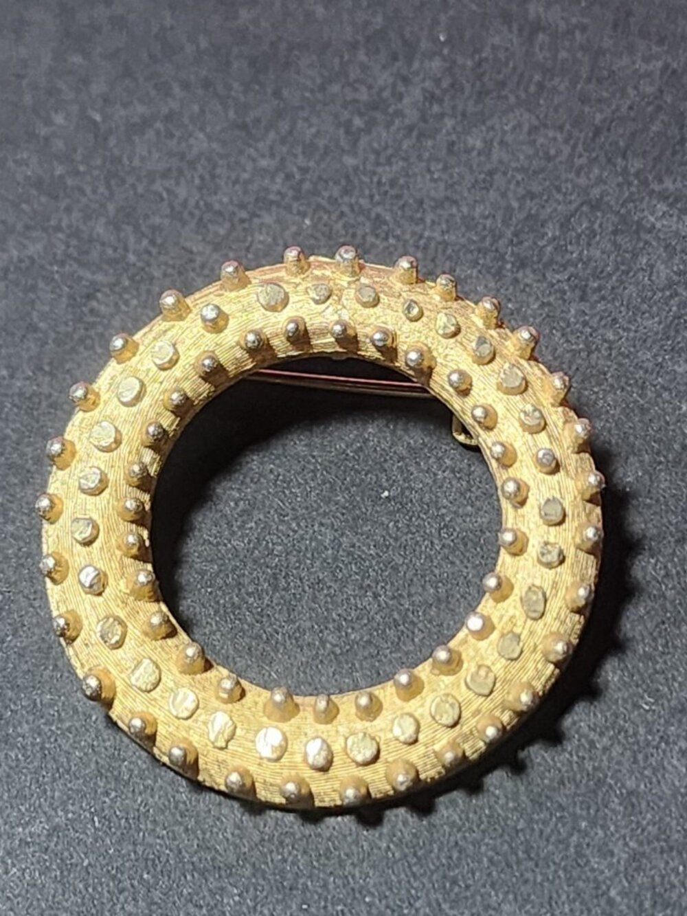 Vintage MAMSELLE Gold Tone Circle Wreath Brooch 1.25"